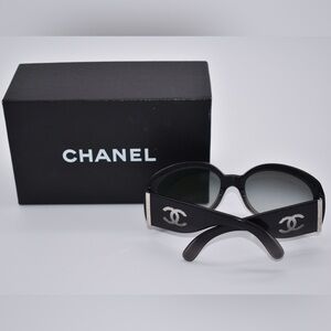 Chanel Black Oversized Sunglasses w/ Silver Hardware Women’s Vintage Description